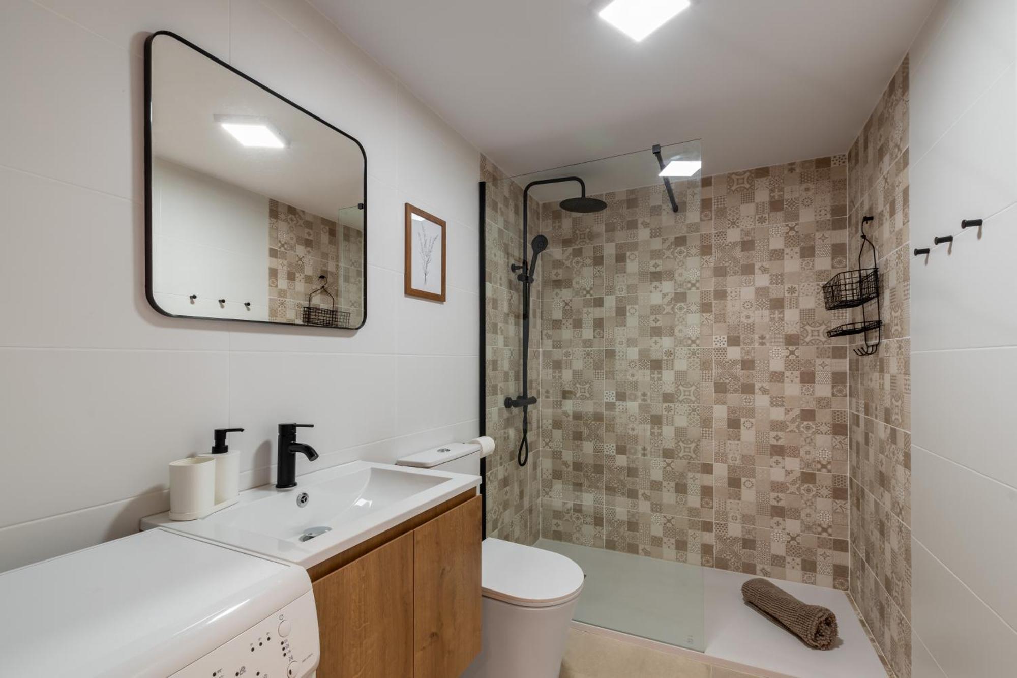 Renovated Apartment On Beachside With Pool 内尔哈 外观 照片