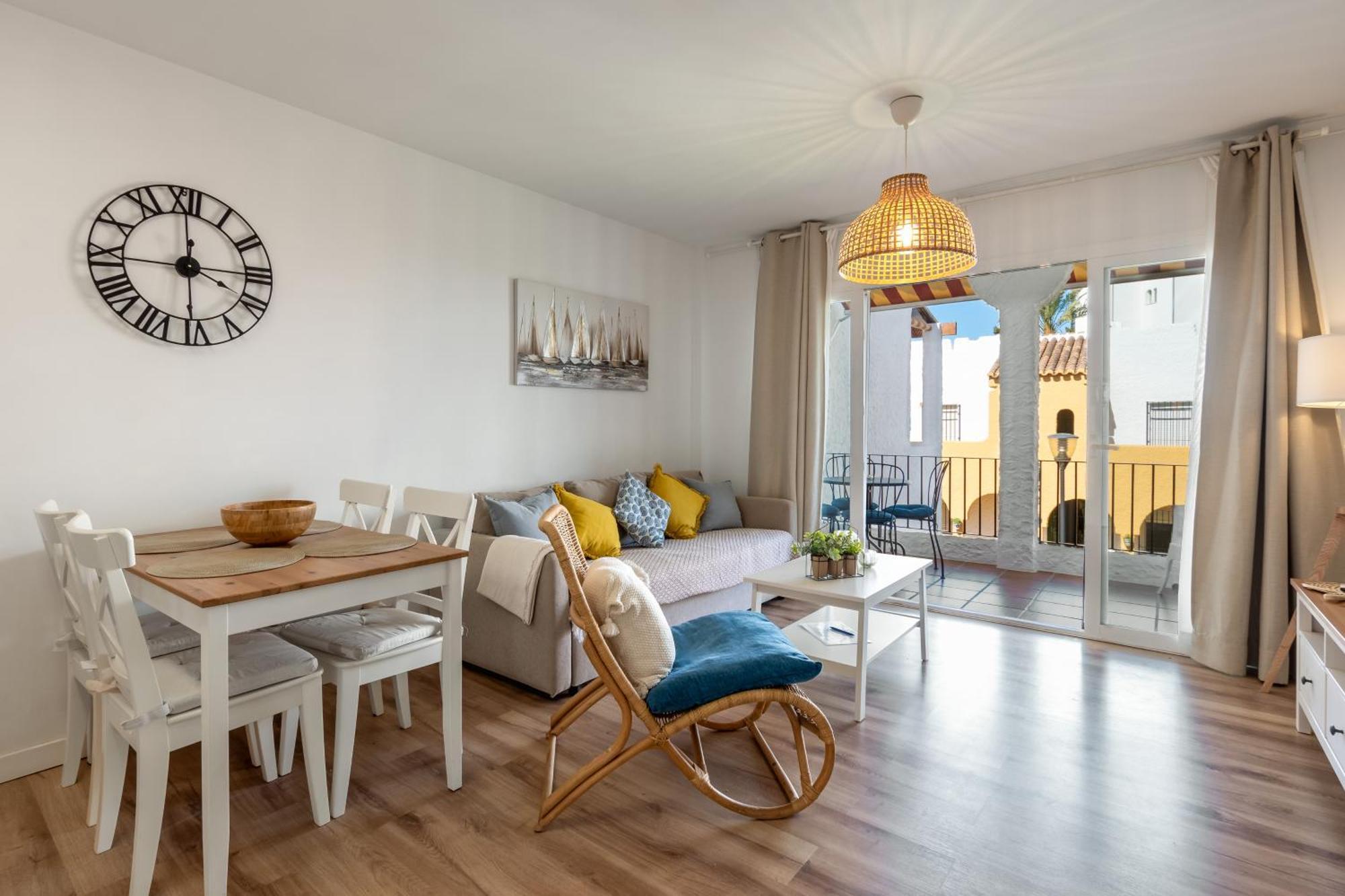 Renovated Apartment On Beachside With Pool 内尔哈 外观 照片