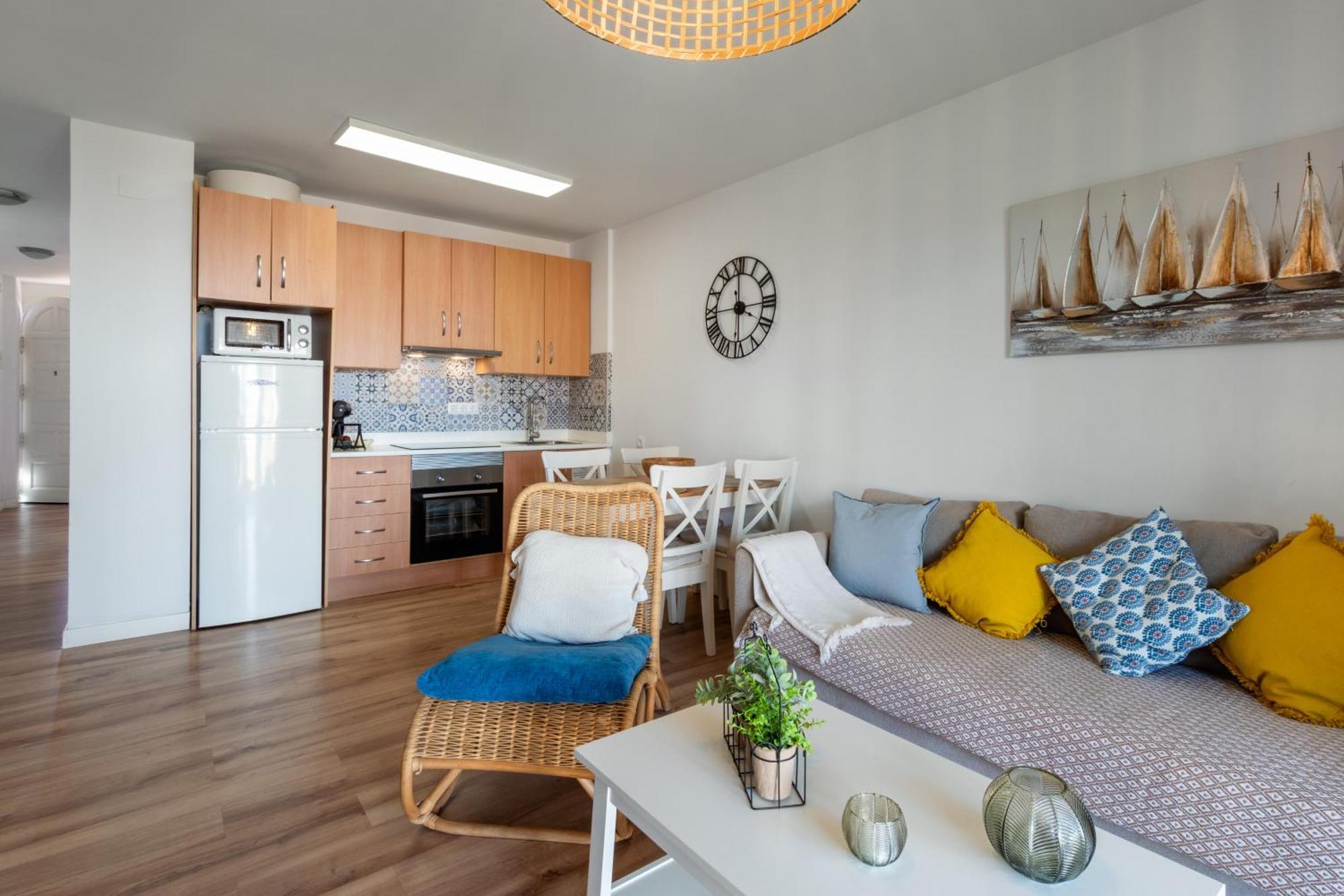 Renovated Apartment On Beachside With Pool 内尔哈 外观 照片
