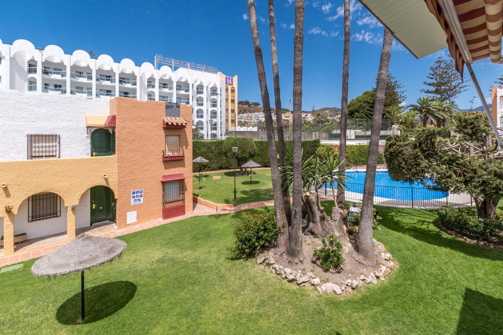 Renovated Apartment On Beachside With Pool 内尔哈 外观 照片